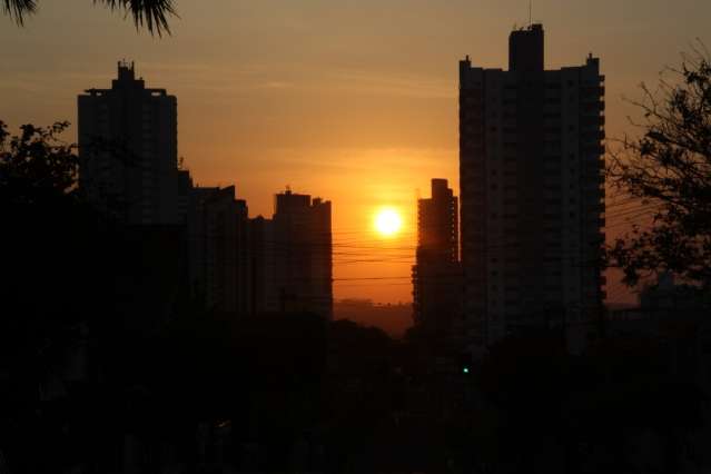 Dia amanhece com temperaturas amenas e m&aacute;xima chega a 30&ordm;C em MS