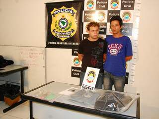 Criminosos foram presos na BR-262 em Miranda. A intenção dos bandidos era vender veículo na Bolívia (Foto: Simão Nogueira)