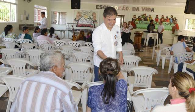 Nelsinho quer parceria do Estado com centros de recupera&ccedil;&atilde;o de dependentes