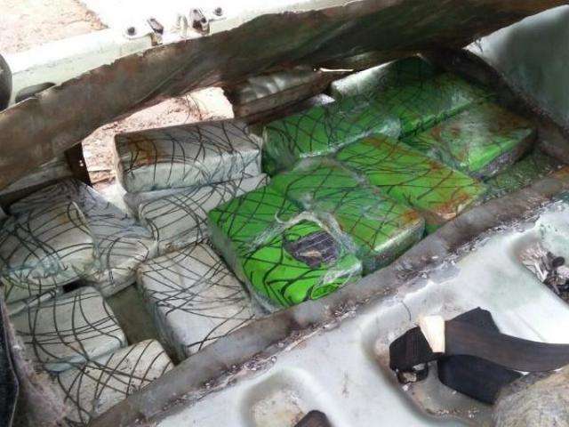 Dupla que levava 25 kg de coca&iacute;na para S&atilde;o Paulo &eacute; presa pela PRF