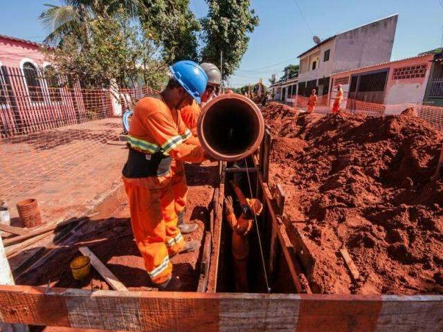 Obras de esgoto s&atilde;o realizadas em nove bairros nesta semana