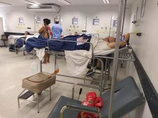 Primeiros pacientes recebidos no Hospital do Trauma, no dia 10 de setembro; eles foram transferidos de outras alas da Santa Casa (Foto: Izabela Sanchez)