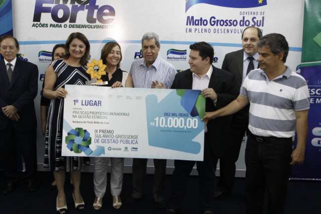 Detran-MS &eacute; premiado por agilidade e efici&ecirc;ncia pelo governo estadual