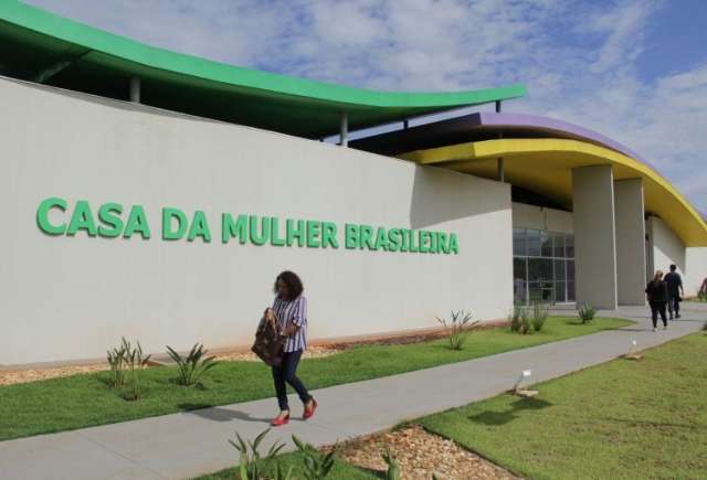 A cada dia, 21 mulheres denunciam companheiros &agrave; pol&iacute;cia por agress&otilde;es