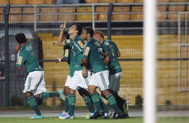 Palmeiras recebe Libertad para garantir classifica&ccedil;&atilde;o com anteced&ecirc;ncia