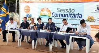 Vereadores ouvem a comunidade da Vila Nogueira (Foto - Divulgação)