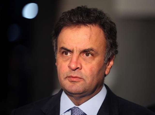 N&atilde;o pedir impeachment de Dilma &eacute; &ldquo;estrat&eacute;gia&rdquo;, diz A&eacute;cio