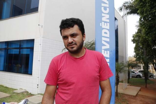 Em greve h&aacute; 49 dias, peritos amea&ccedil;am parar 100% contra corte de ponto
