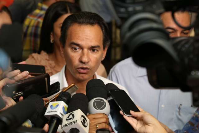 Marquinhos vai hoje a aterro e vistoria descarte de ca&ccedil;ambas de entulhos 