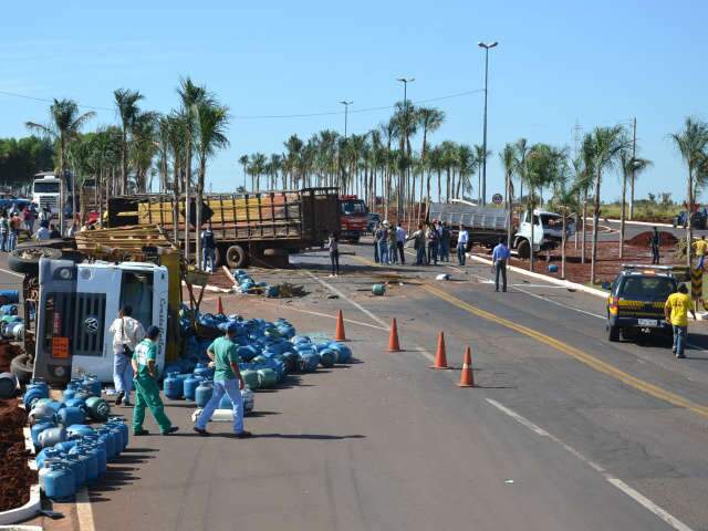  Motorista que morreu na BR-262 n&atilde;o tinha habilita&ccedil;&atilde;o para caminh&atilde;o