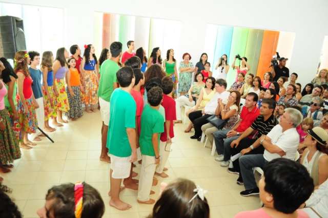 Inaugura&ccedil;&atilde;o do novo pr&eacute;dio da Casa de Ensaio &eacute; marcada pela emo&ccedil;&atilde;o