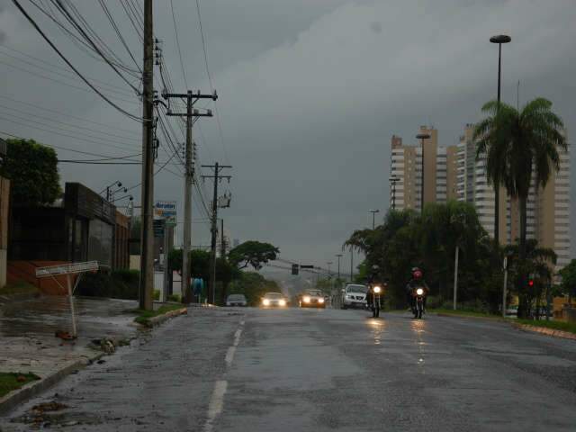  Choveu quase a metade da m&eacute;dia hist&oacute;rica do m&ecirc;s de novembro  