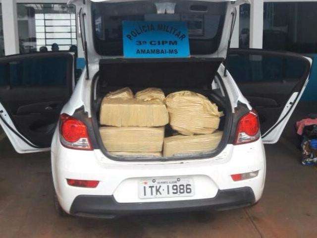 Em menos de 24 horas, pol&iacute;cia apreende 1.319 tonelada de maconha em MS