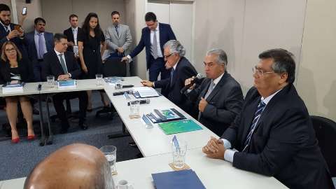 Reinaldo assume presidência de bloco que reúne MS, DF e mais cinco Estados 