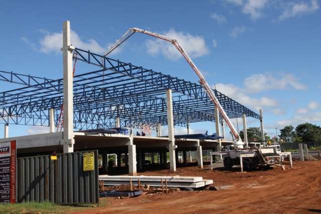 Havan mant&eacute;m abertura para dezembro, mas chuva atrasar&aacute; obra