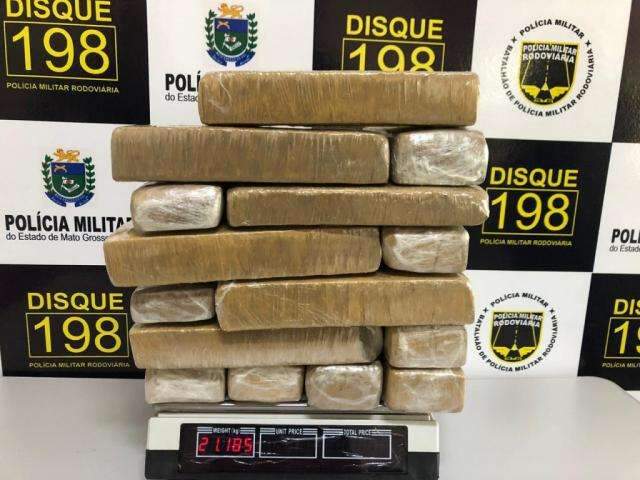 Jovem &eacute; presa ao ser flagrada com maconha que iria traficar em Rond&ocirc;nia 