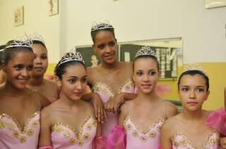De um projeto de dança de Jaraguari, os integrantes tem de 3 meses a 8 anos de balé. (Foto: Alcides Neto)