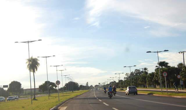 Ter&ccedil;a-feira de c&eacute;u nublado e temperatura m&aacute;xima de 30&deg;C na Capital