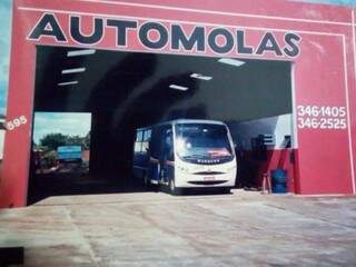 Registro da Automolas em 2003, quando o endereço se fixou na Manoel da Costa Lima. (Foto: Arquivo Pessoal)