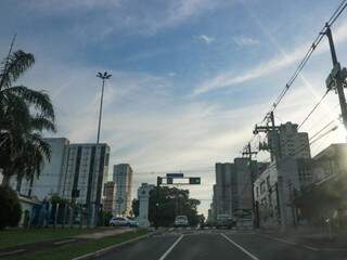 Avenida Afonso Pena, no centro de Campo Grande. (Foto: Marcos Maluf)