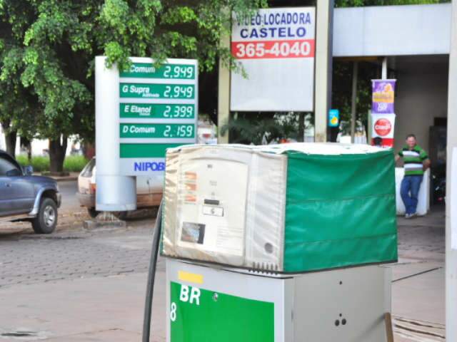  Pre&ccedil;o da gasolina tem alta no fim de semana e j&aacute; est&aacute; pr&oacute;ximo de R$ 3