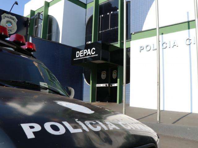 Mulher pede dinheiro e agride idoso de 85 anos a marteladas 