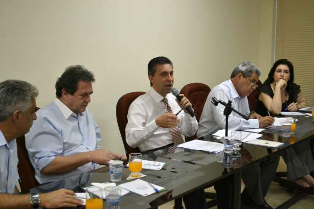  Em reuni&atilde;o extraordin&aacute;ria, PMDB come&ccedil;a a definir candidaturas para 2012