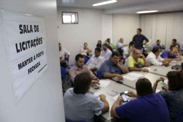 Licita&ccedil;&atilde;o da merenda escolar de Campo Grande atrai 33 empresas para 59 itens