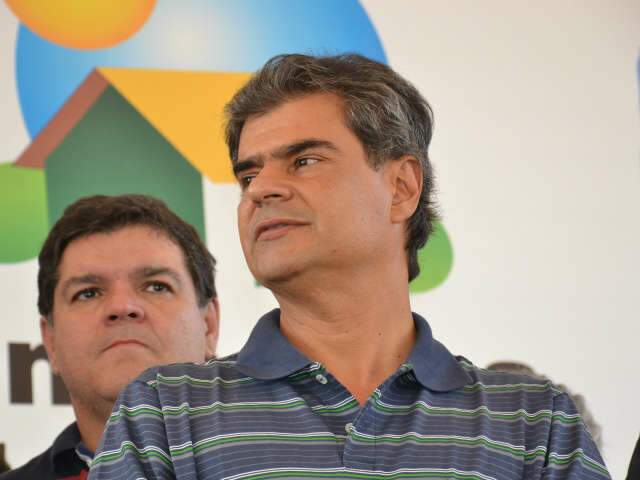 Prefeito assina em Bras&iacute;lia contrato de R$ 180 milh&otilde;es do PAC Mobilidade