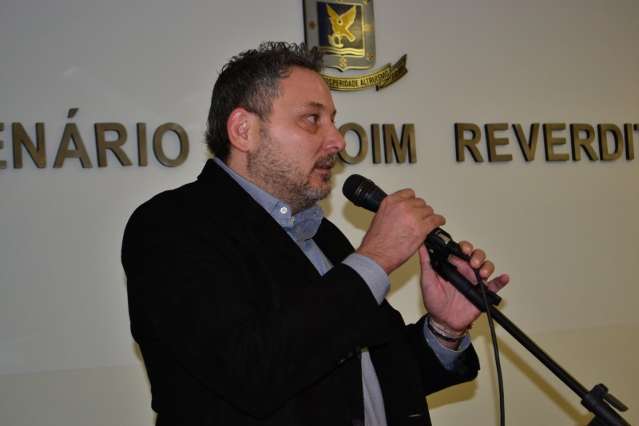 Dono da MDR questiona participa&ccedil;&atilde;o da Salute em preg&atilde;o da prefeitura