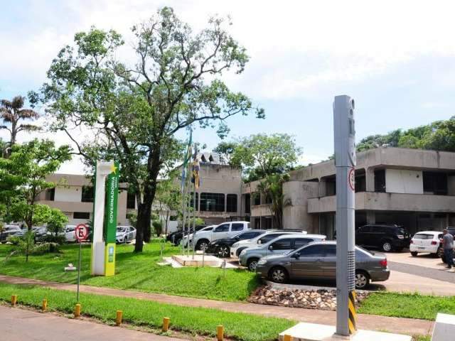 D&eacute;cimo-terceiro dos 75 mil servidores estaduais j&aacute; est&aacute; dispon&iacute;vel na conta