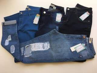 Calças jeans de R$ 229 por R$ 99 - Foto Divulgação