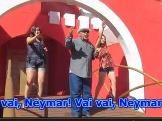 Cantor pede ajuda para música chegar a Neymar e clipe é diversão na internet