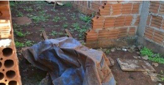 Homem desaparecido &eacute; encontrado morto com facadas no peito