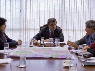 Decisão foi tomada após reunião que contou com o ministro José Cardozo, governador Puccinelli e vice Simone Tebet (Foto: Divulgação)