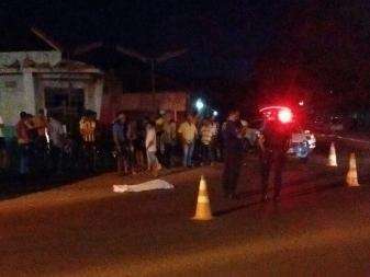 Homem morre esmagado em acidente com caminh&atilde;o