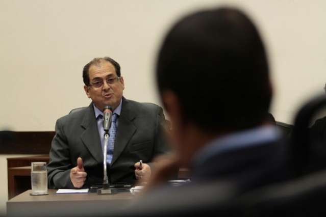 Diretor do HU admite n&atilde;o cumprir metas e alega dificuldades