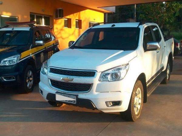 Dois ve&iacute;culos roubados s&atilde;o recuperados nas rodovias de MS