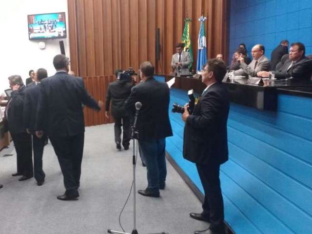 Aprovado pacote para servidor que inclui incorpora&ccedil;&atilde;o de abono
