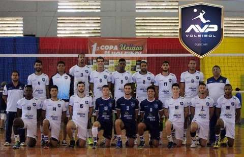 De olho na Superliga, Rádio Clube/AVP vai disputar torneio universitário no PR