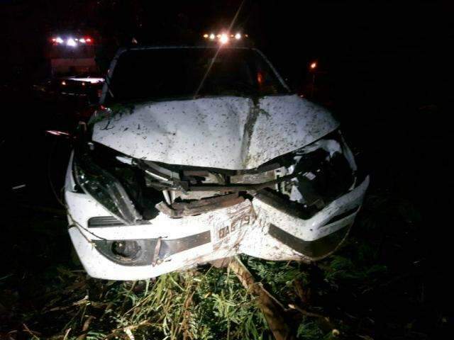 Dupla rouba S-10 em sobaria, mas na fuga um morre durante troca de tiros