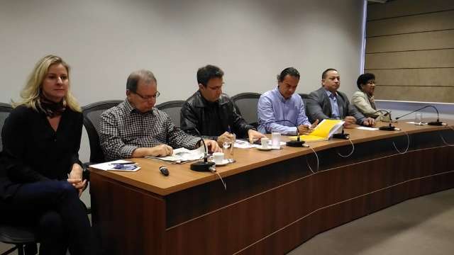 Para acelerar revitaliza&ccedil;&atilde;o, duas equipes v&atilde;o trabalhar na 14 de Julho