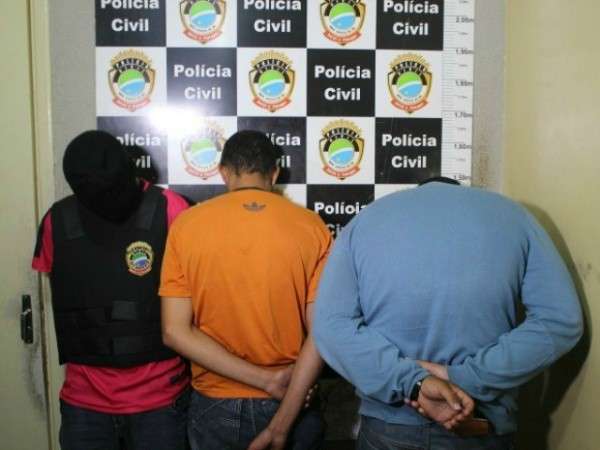 Adolescente que matou menina se entrega e pol&iacute;cia encerra o caso