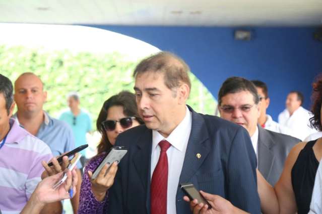 Bernal e vereadores trocam promessas de harmonia na 1&ordf; sess&atilde;o do ano 