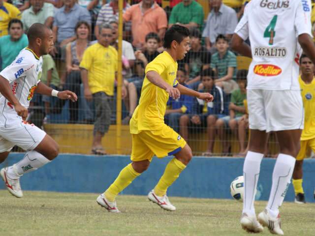  De folga no fim de semana pela S&eacute;rie D, Cene intensifica treinos