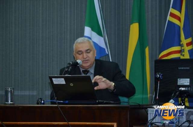  Juiz autoriza agentes entrar em im&oacute;veis fechados para combater dengue