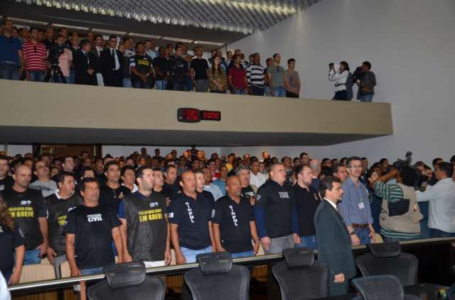 Assembleia adia vota&ccedil;&atilde;o de projeto para extinguir classe da Pol&iacute;cia Civil 