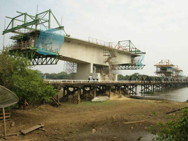 Governador vistoria constru&ccedil;&atilde;o de ponte sobre o rio Miranda em Corumb&aacute;