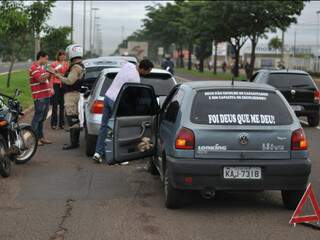 Acidente foi na avenida Gury Marques, próximo à rodoviária. (Foto: Marlon Ganassin)