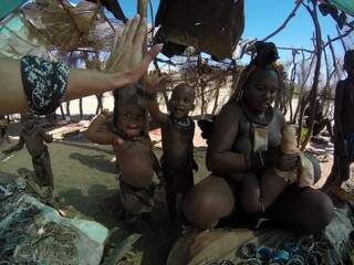 Família de uma das tribos em Papua Nova Guiné. (Foto: Marcus Vinícius Marques)